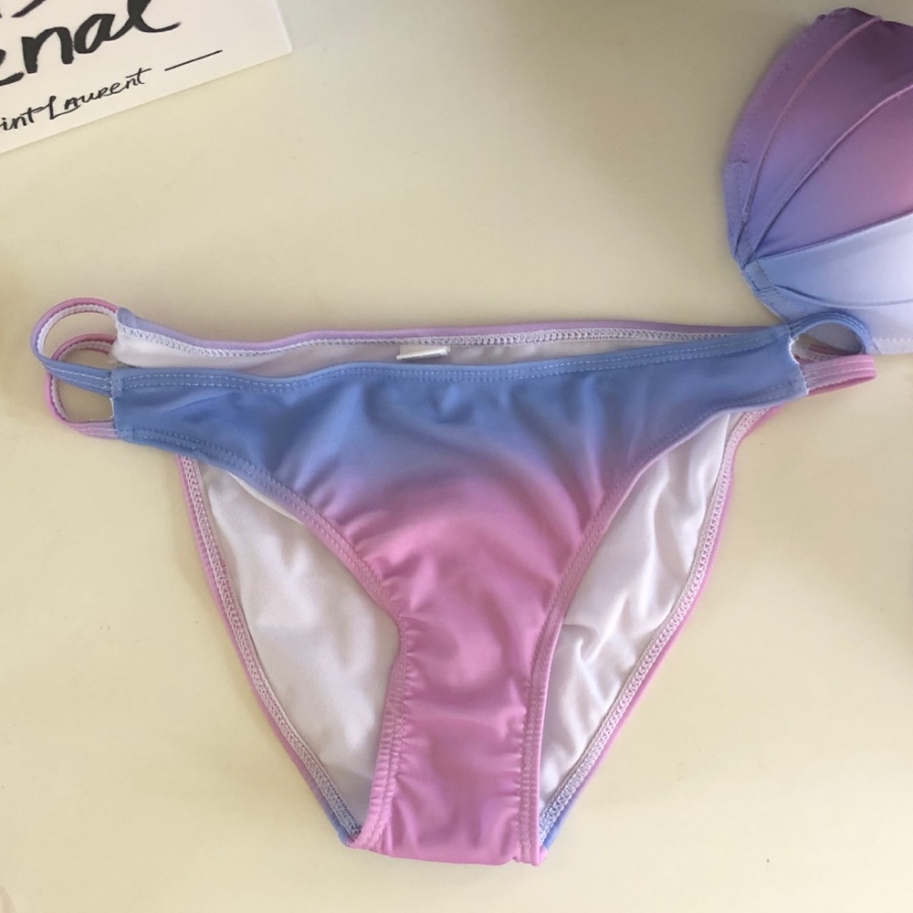 NEW ‘Siren’ Bikini - Picture 7 of 8